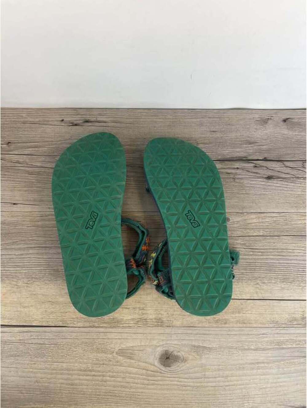 Teva Original Universal Sandals Green Native Pattern Women's Size 7 - Picture 3 of 4